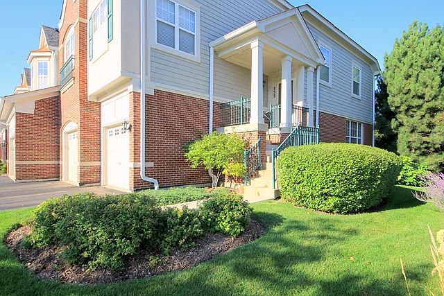 1st image of 352 E Pine Lake Cir