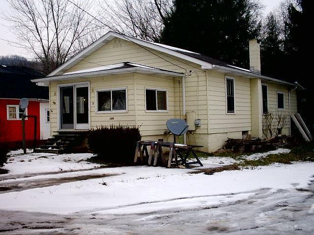 2nd image of 129 Center St