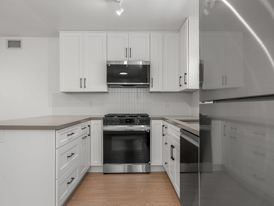 1st image of 4114 Baldwin Ave #2