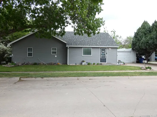 305 E 5th St, Ogallala, NE 69153