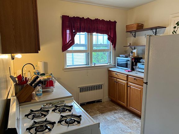 4th image of 555 New Scotland Ave APT 2