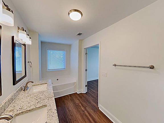 2nd image of 1754 Thomas Pointe Trce