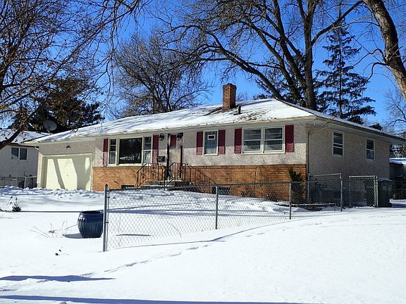 2nd image of 1867 Dellwood Ave