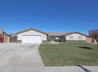 20342 Pima Rd, Apple Valley, CA 92308