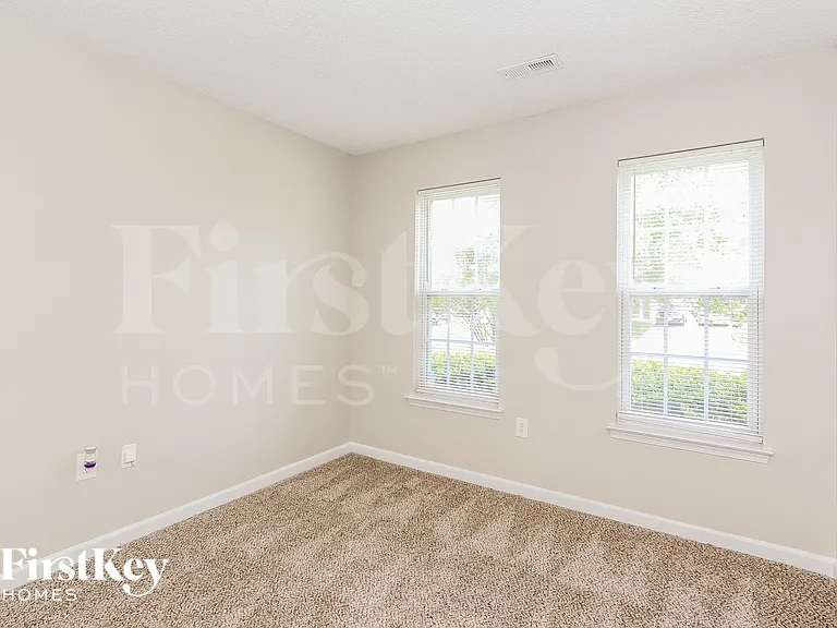 11718 Black Maple Ave — Photo 11