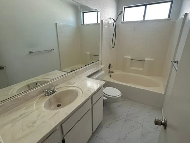 4927 W Hemlock Ave — Photo 19