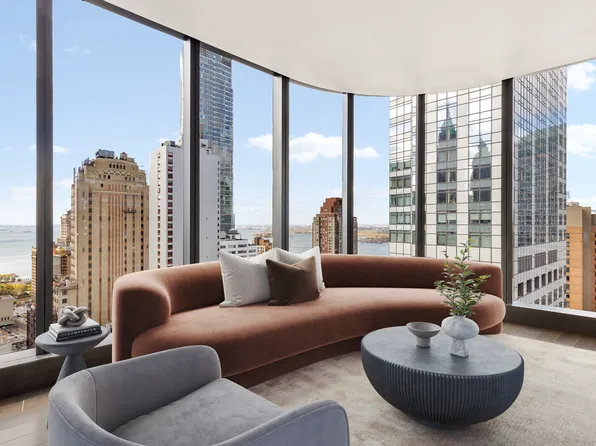 125 Greenwich Street image 1 of 23