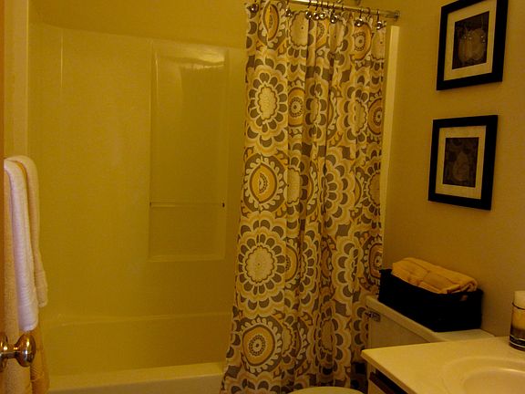 5th image of 2233 Windward Ln APT 104