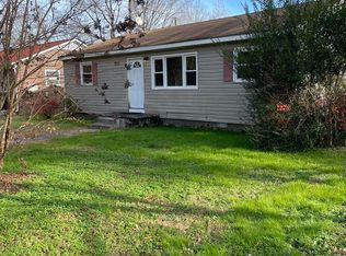 303 Walnut Ln, Waverly, VA 23890