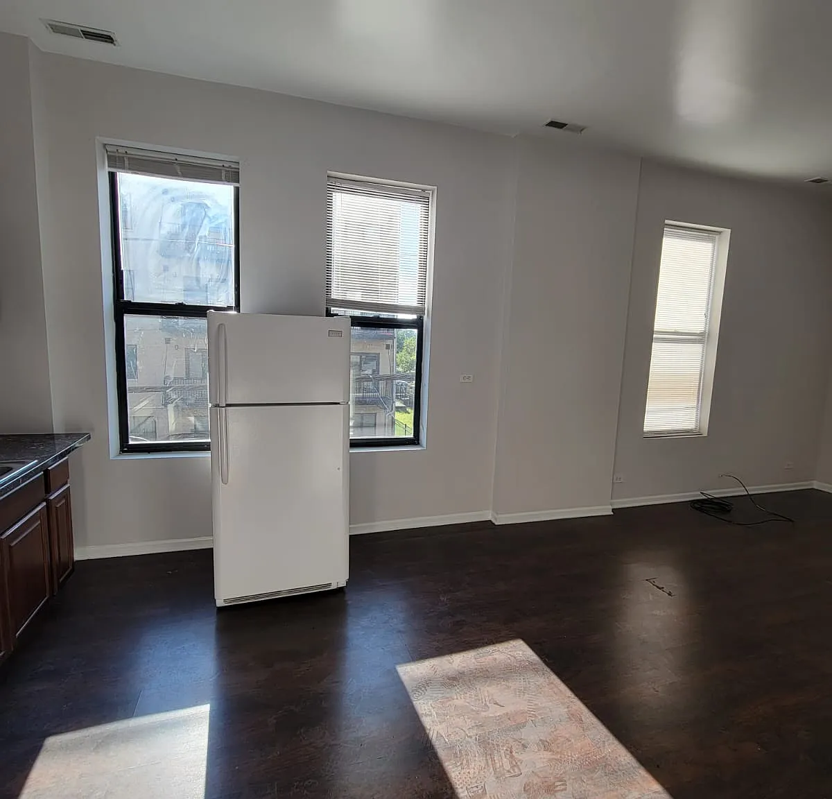 2 bed, $1,600 — Photo 4