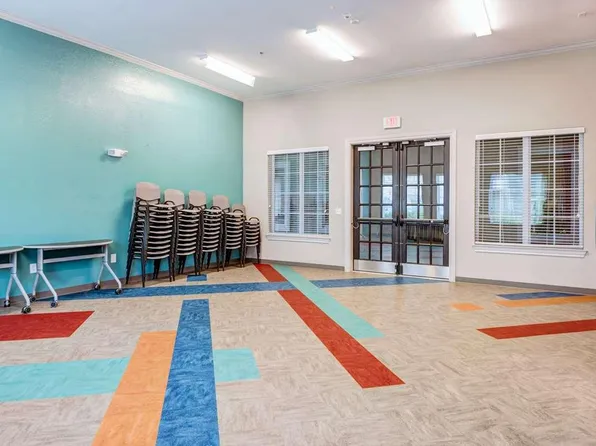 William Cannon Apartments