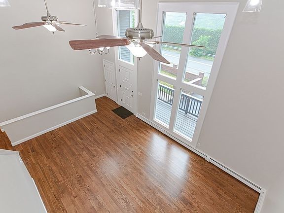 5th image of 170 Moulton Dr