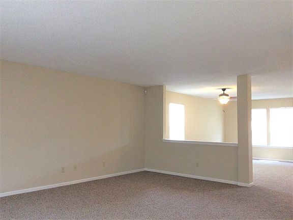 4th image of 5696 N Jamestown Dr