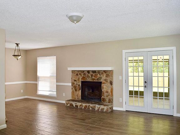 4th image of 11687 Tanager Dr