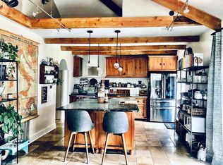 1106 N Edgefield Ave, Dallas, TX 75208