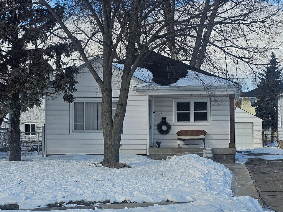 1st image of 606 Fremont Rd