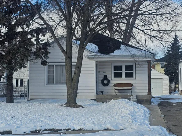 606 Fremont Rd, Port Clinton, OH 43452