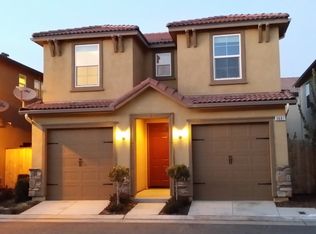 3687 Etchings Way, Clovis, CA 93619