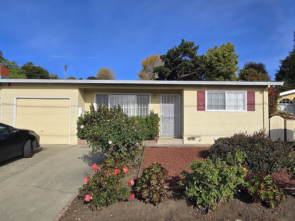 1st image of 24532 Margaret Dr
