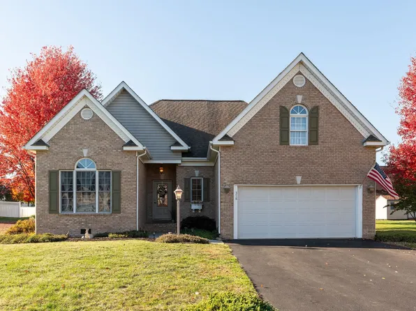 378 Wyndham Hill Dr, Fishersville, VA 22939