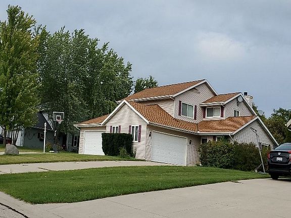 2nd image of W196N11394 Shadow Wood Ln #D