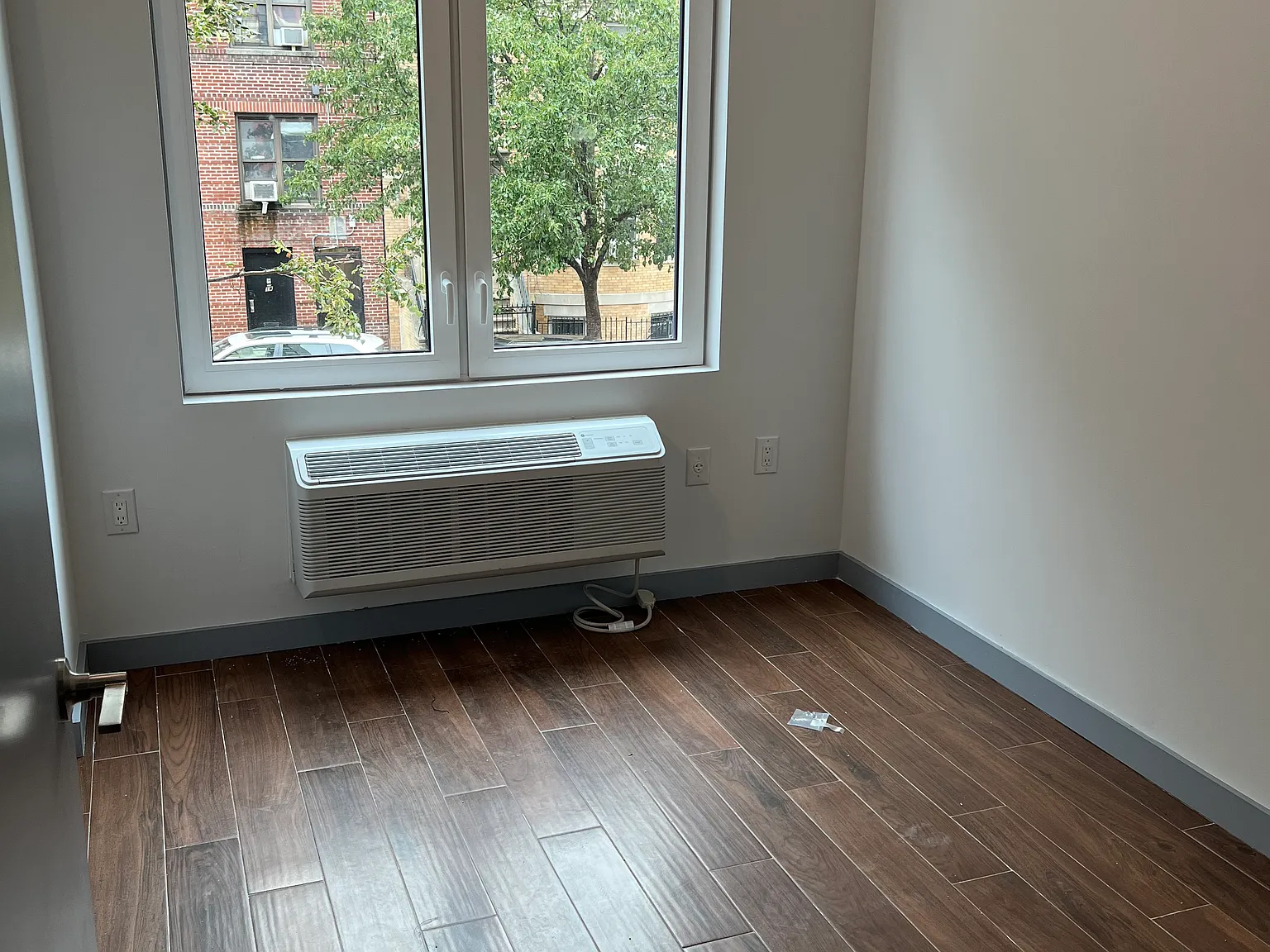 2 bed, $2,830 — Photo 3