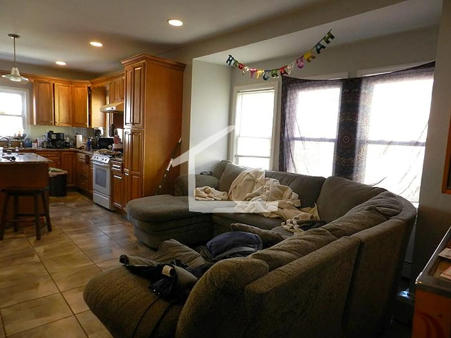 Large Apartment in Allston, Students Welcome! Pets Friendly. Laundry on a Site, Parking for Rent — Photo 4