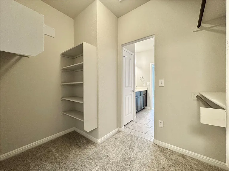 407 Rhetoric Way — Photo 32