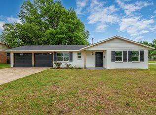 836 Crown Dr, Bartlesville, OK 74006
