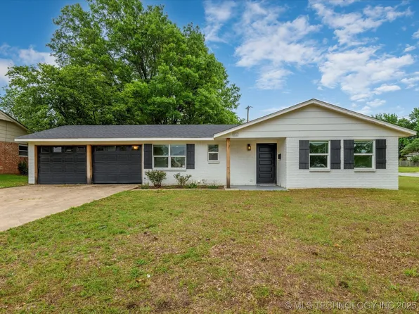 836 Crown Dr, Bartlesville, OK 74006