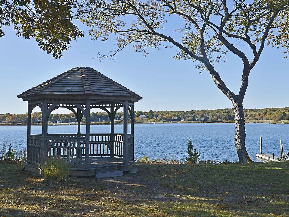 1st image of 8 Westmoreland Dr