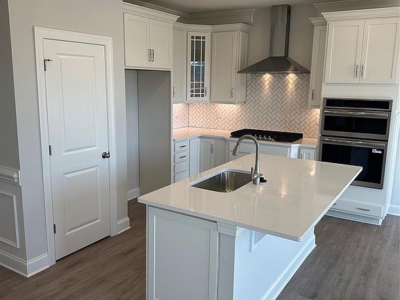 6th image of this home