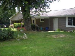 402 Fawn Dr, Evans City, PA 16033