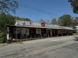 5174 Rockford Rd, Dobson, NC 27017