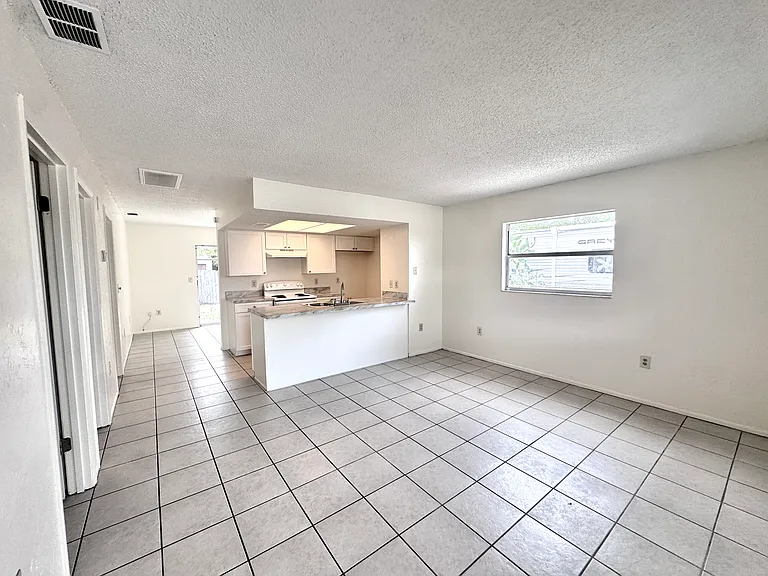 4116 62nd St W #4116 — Photo 3
