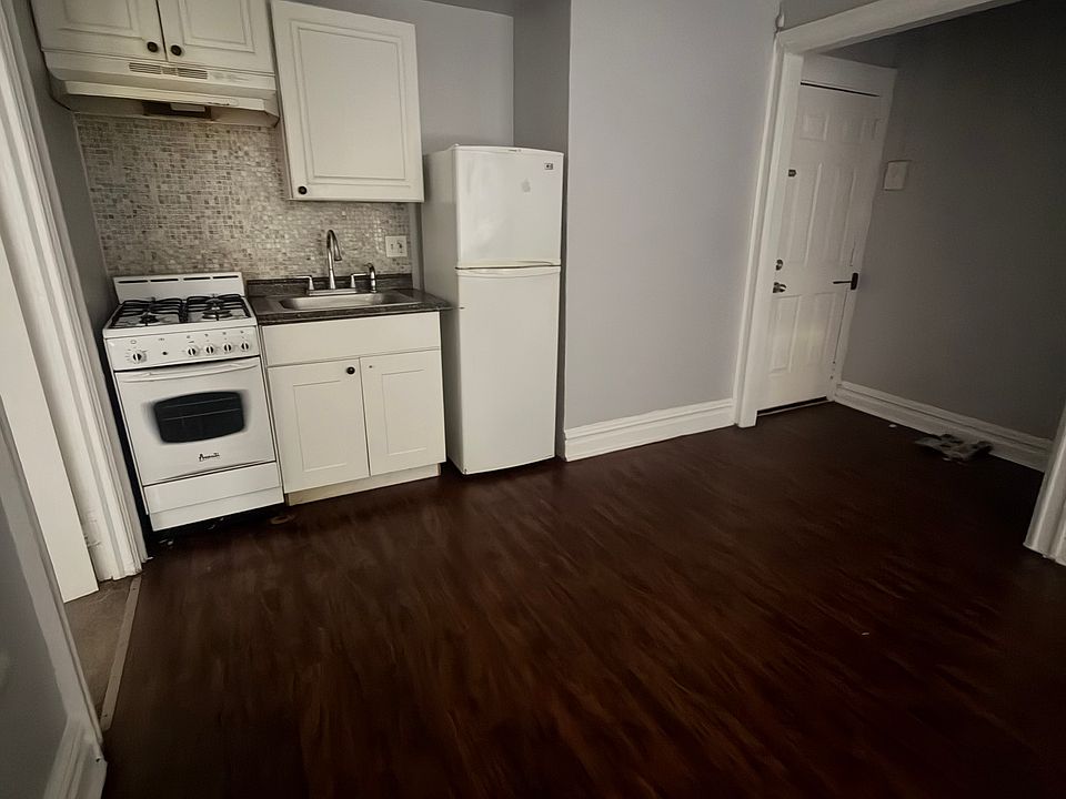 1st image of 122 Corbin Ave APT 103