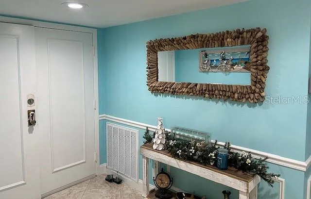 2 bed, 2.0 bath, 1386 sqft, $5,800 — Photo 4