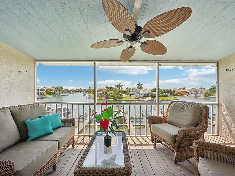 637 Pinellas Bayway S #105 — Photo 42