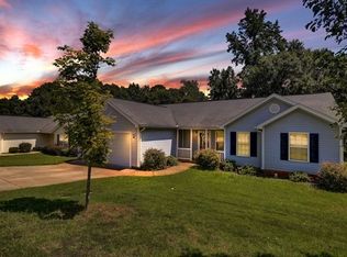 2 Dillingham Ct, Greenville, SC 29605