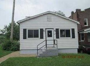 3838 Bates St, Saint Louis, MO 63116