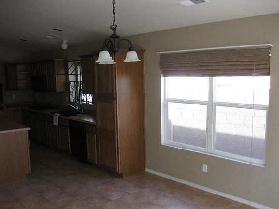 5th image of 10119 Calle Bella NW