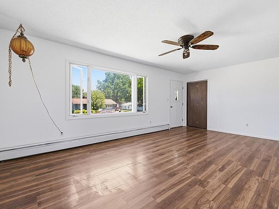 4th image of 1405 Labus DRIVE