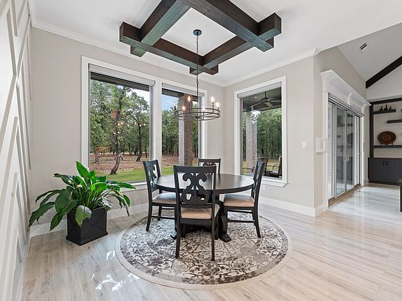 3rd image of 2053 Glenhollow Dr