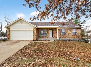 2952 Flower Ln, Saint Louis, MO 63129