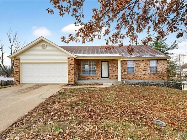 2952 Flower Ln, Saint Louis, MO 63129