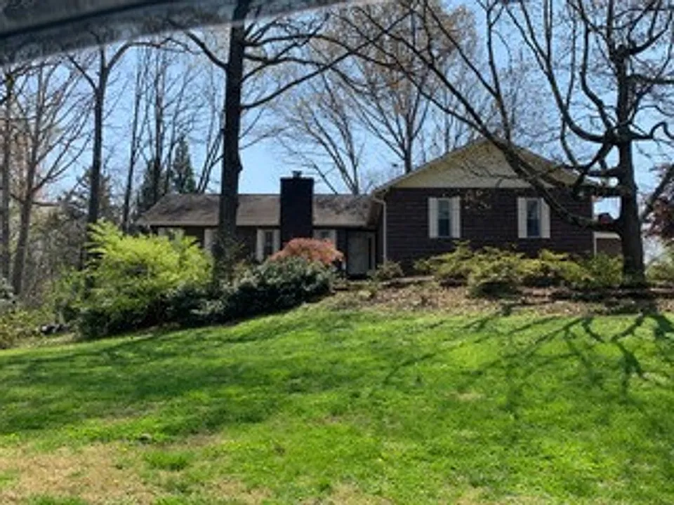 504 Mountain Breeze Ln