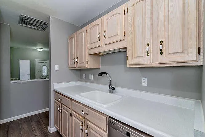 3140 S Pitkin St — Photo 16