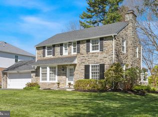 104 Golfview Rd, Ardmore, PA 19003