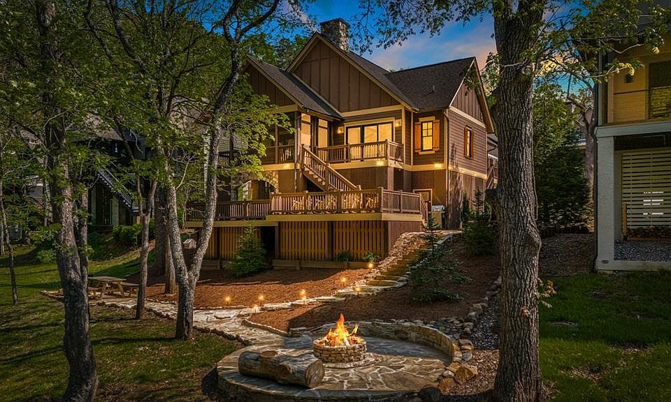 1st image of 36 Chimney Stone Way