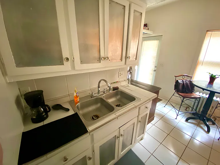117 N Jane St #101 — Photo 7